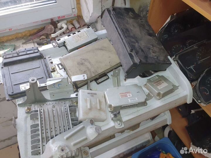 Эбу блочьки на инфинити фх 35 2004г