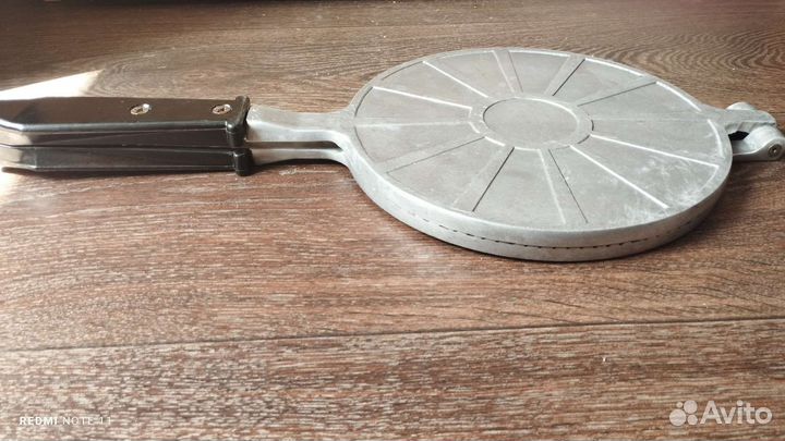 Вафельница СССР большая 24 см