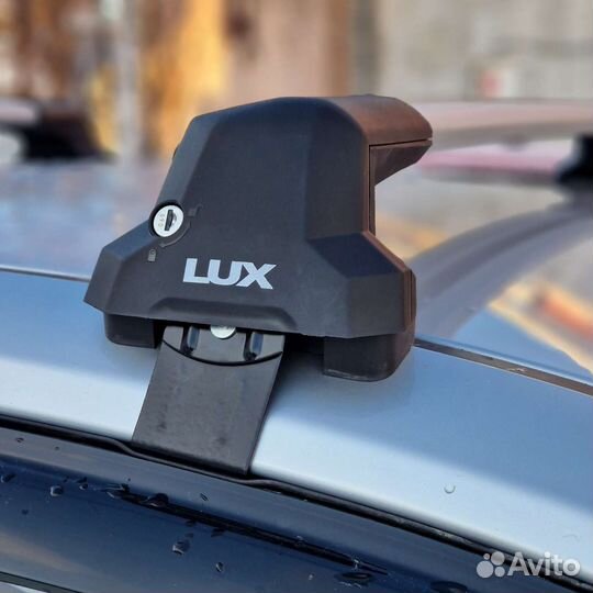 Багажник Lux City для Toyota Avensis II