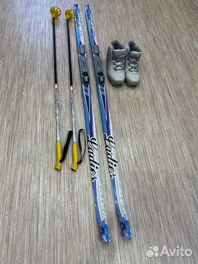 Беговые лыжи