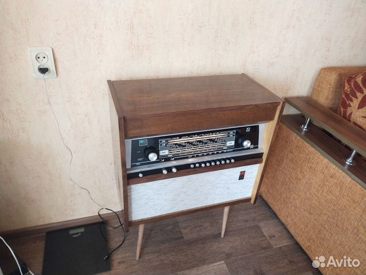 Радиола Ригонда 102