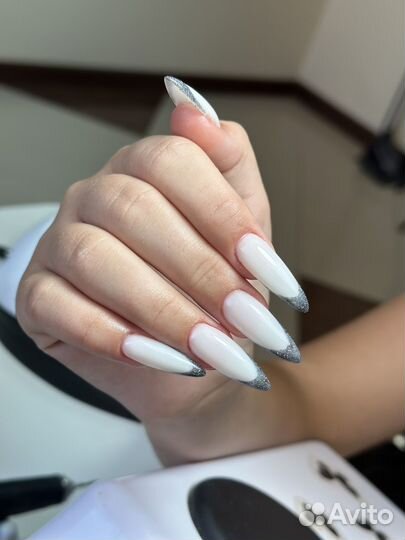 Наращивание ногтей