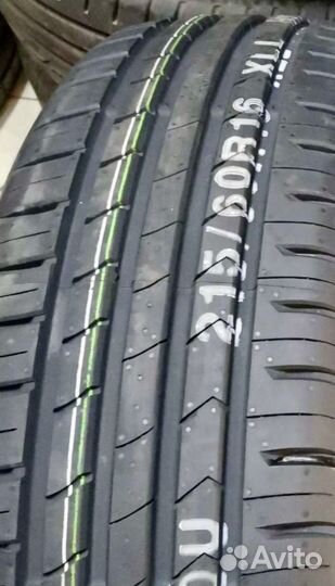 Kumho Ecsta HS51 215/60 R16