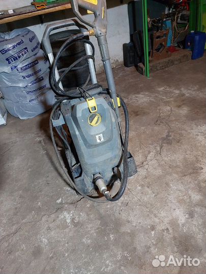 Мойка высокого давления karcher