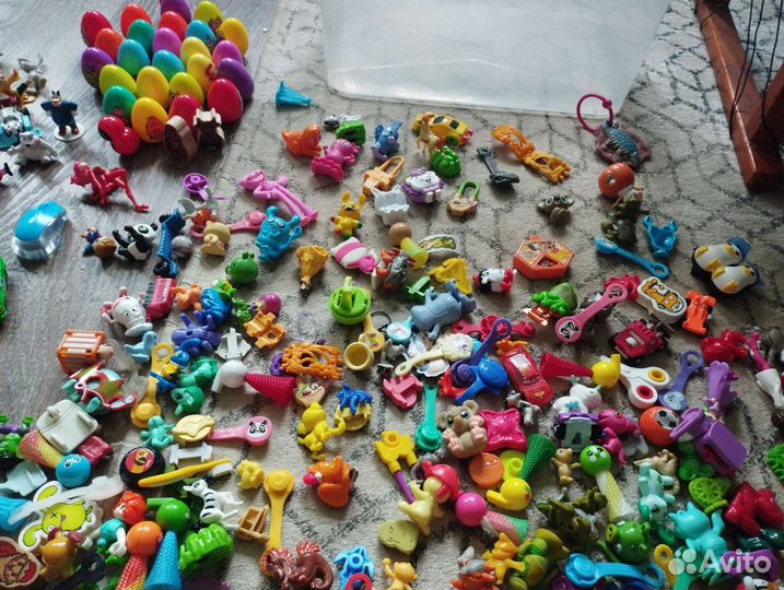 Игрушки из киндера 90х