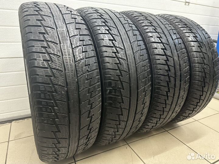 Goform W766 235/55 R19