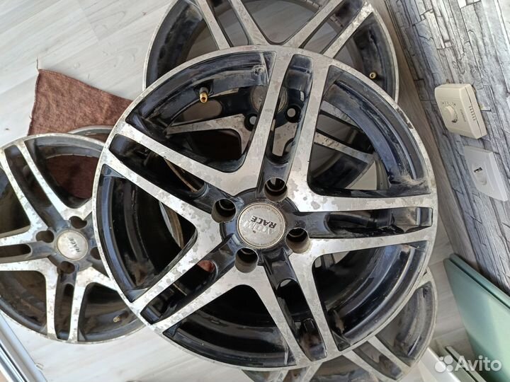 Литые диски r15 на ваз 4 98 бу