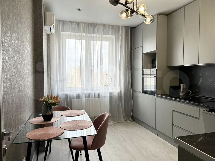 3-к. квартира, 85,4 м², 17/24 эт.