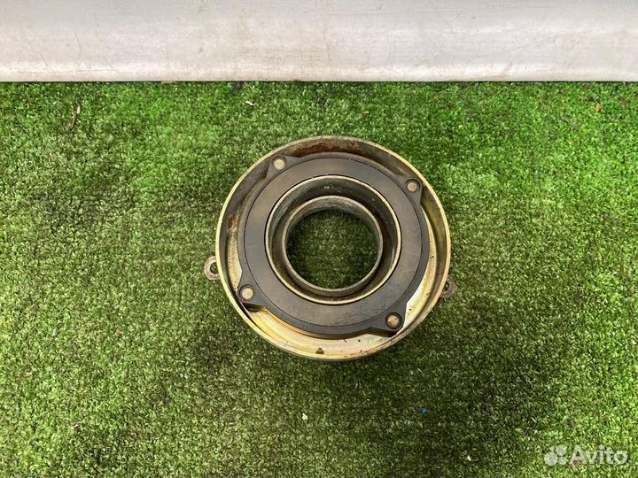 Магнит электровентилятора Mercedes-Benz M102