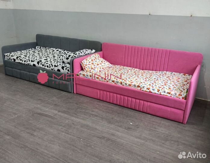 Диванчик мягкий детский