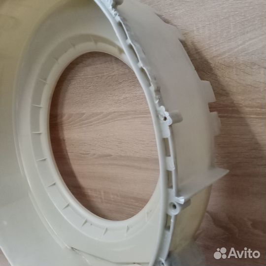 Передняя часть бака стиральной машины Bosch 710048