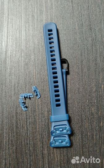 Силиконовый ремешок Huawei Honor band 6