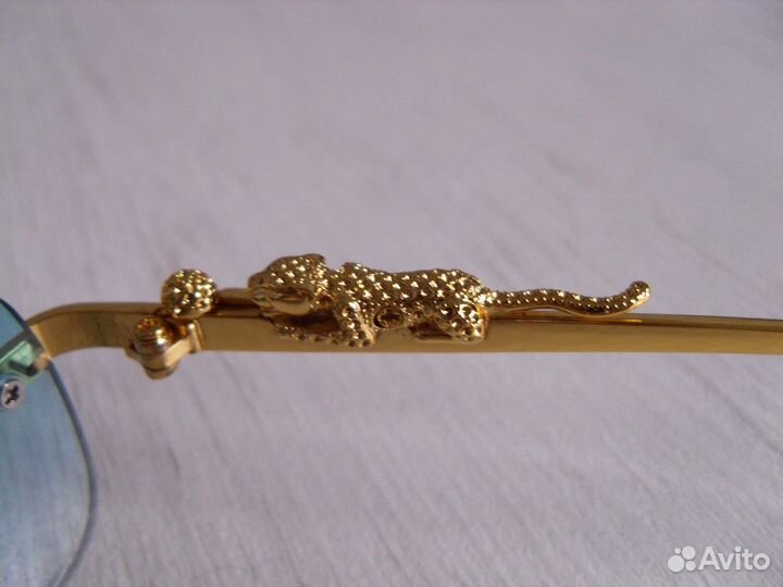 Очки солнцезащитные