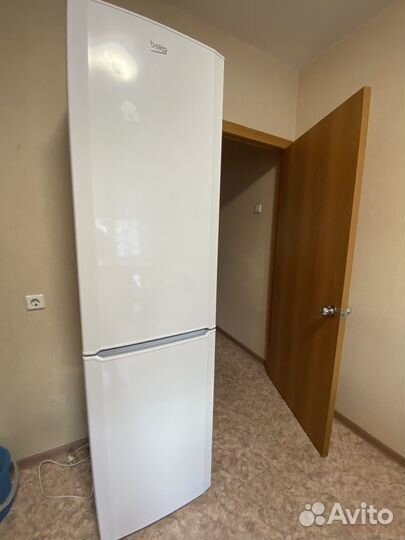 Холодильник бу beko