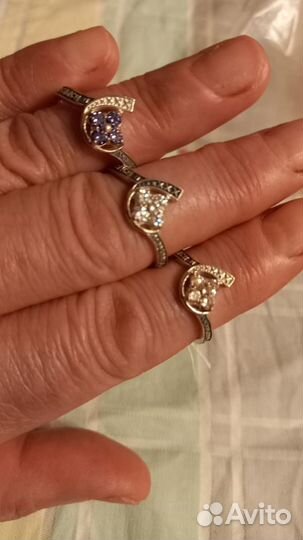 Серебряные женские кольца с камнем фианит
