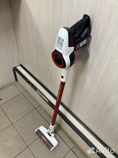 Пылесос ручной Redmond RV-UR370