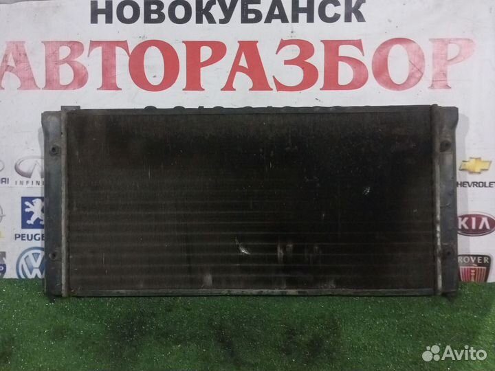 Радиатор охлаждения Volkswagen Passat B3