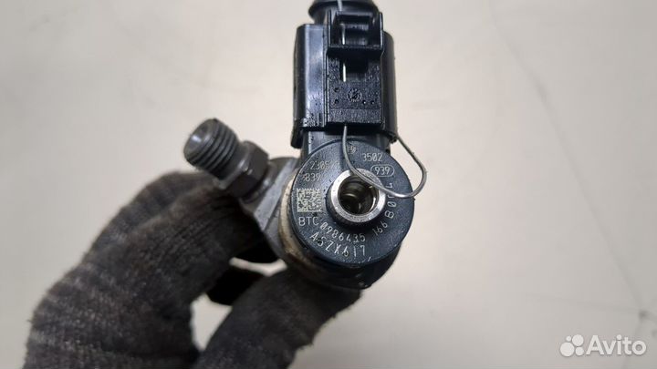 Форсунка топливная Audi Q5, 2011