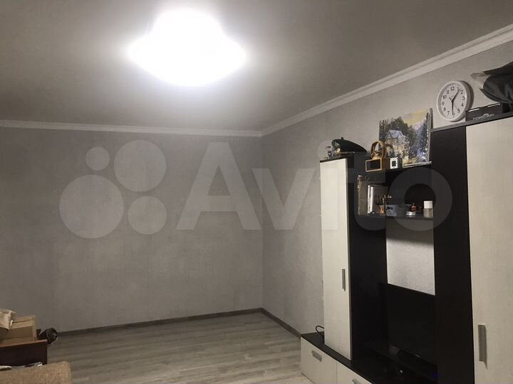 2-к. квартира, 60 м², 1/5 эт.