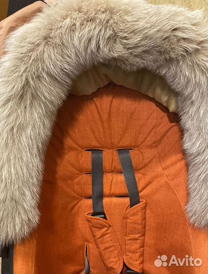 Коляска stokke