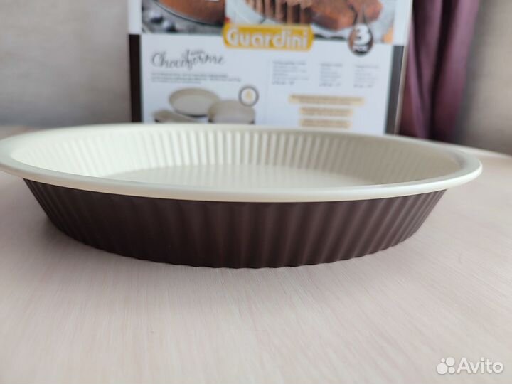 Форма для запекания круглая 28 см. Новая