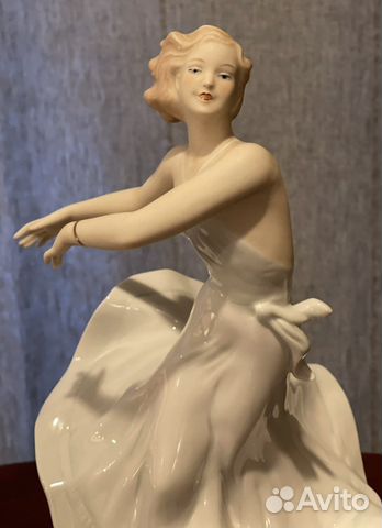 Статуэтка старинная балерина «Девушка Силвана»