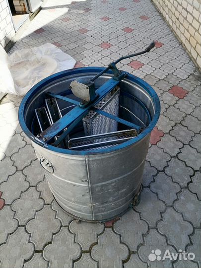 Медогонка 4 рамочная