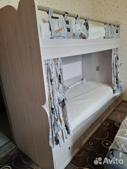 Двухъярусная кровать Баунти и пенал в компл