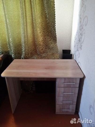 Стол для школьника