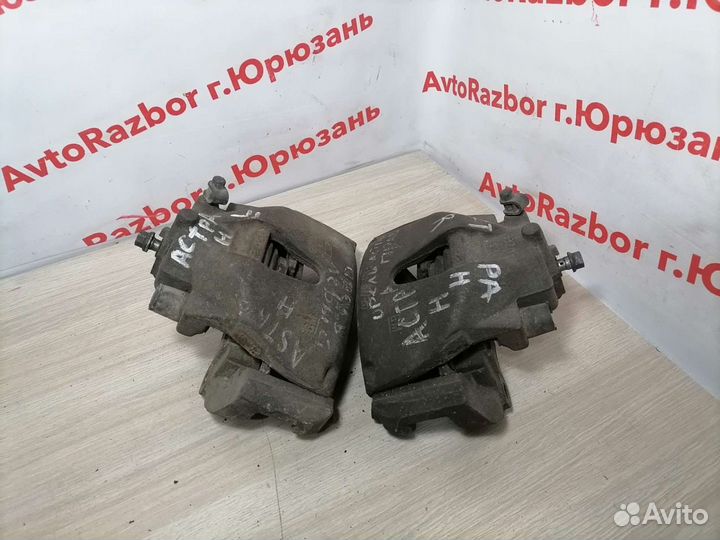 Суппорт передний Opel Astra H