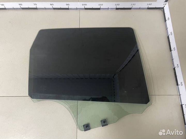 Стекло двери задней правой Renault Duster 2012