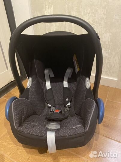 Автокресло maxi cosi cabriofix 0+