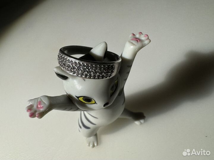 Серебряное кольцо