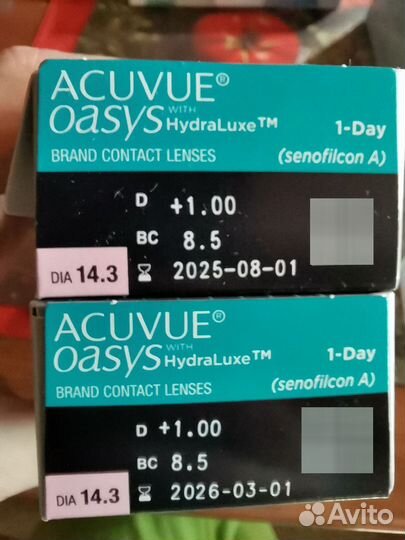 Линзы контактные Acuvue разные