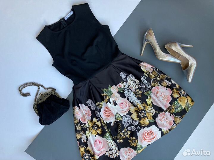 Платье Италия 42 44 Rinascimento