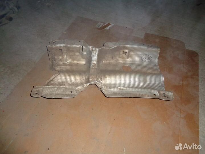 Теплозащитный экран Skoda Karoq