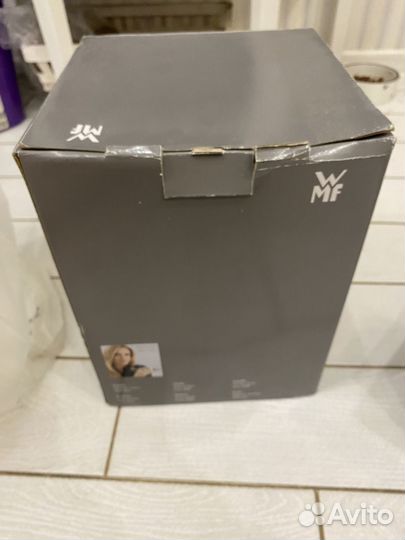 Стеклянный декантер на подставке Jette