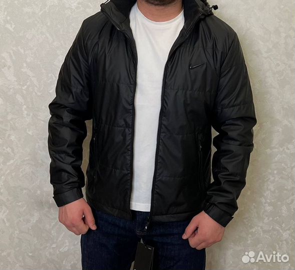 Демисезонные куртки Nike комфортные