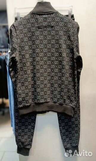 Женский спортивный костюм gucci