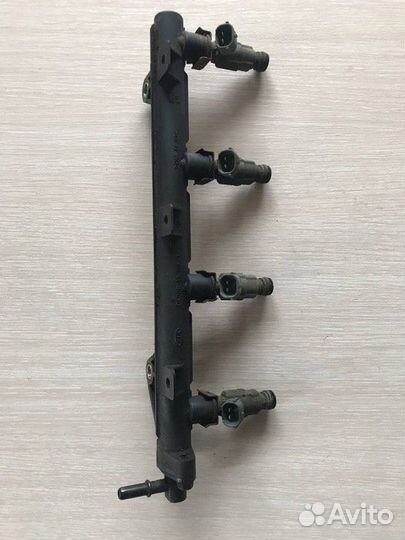 Рейка топливная (рампа) Kia Spectra