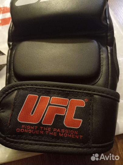 Перчатки UFC, Боксерские перчатки UFC