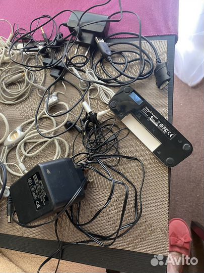 Провода,кабели, наушники к телефонам, зарядки