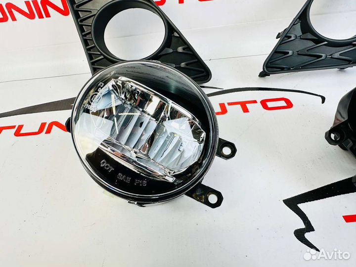 Противотуманные фары Lexus IS 250 350 GS 250 V7523
