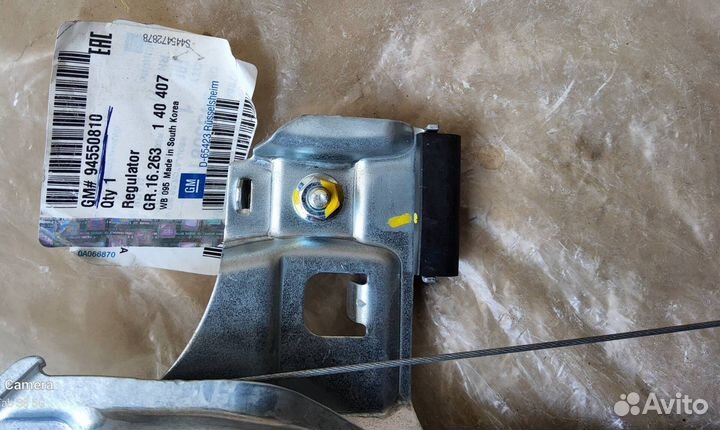 Моторчик заднего правого стеклоподъемника Opel Mok