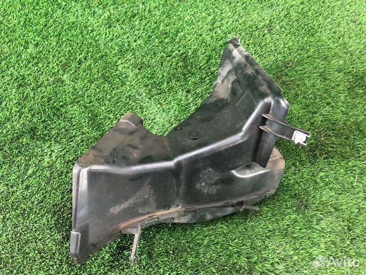 Воздуховод охлаждения тормозов передний правый Bmw