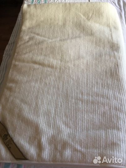 Наматрасник шерстяной