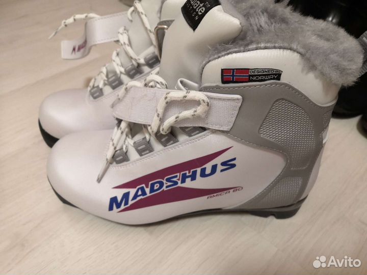 Ботинки лыжные женские 36 размер