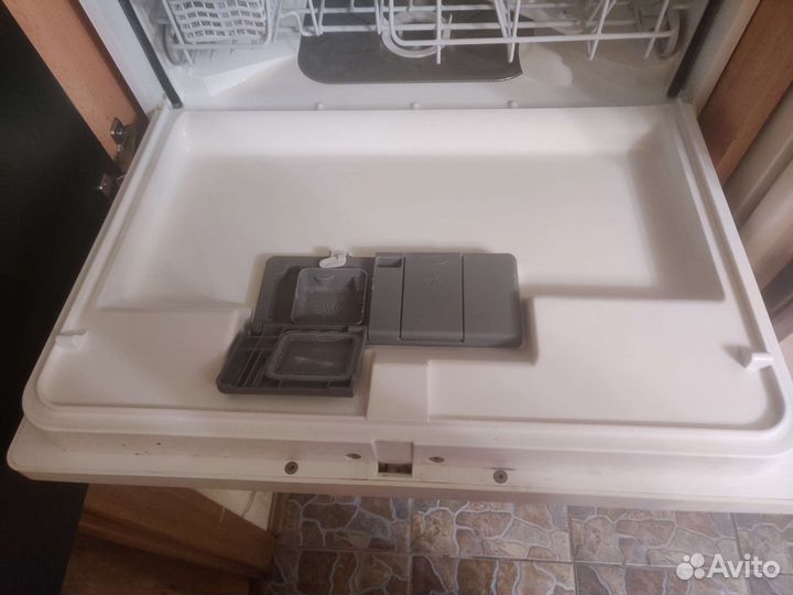 Посудомоечная машина Electrolux