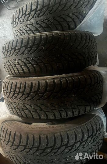 Nokian Tyres Hakkapeliitta 9 SUV 225/60 R17 103T