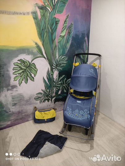 Коляска санки с 6-ю колёсами и перекидной ручкой